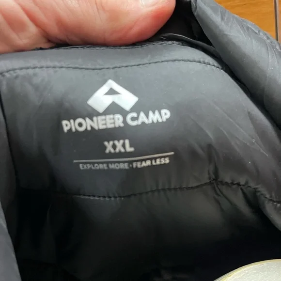 PIONEER Camp  Black Puffer Jacket XXL - Picture 3 of 8